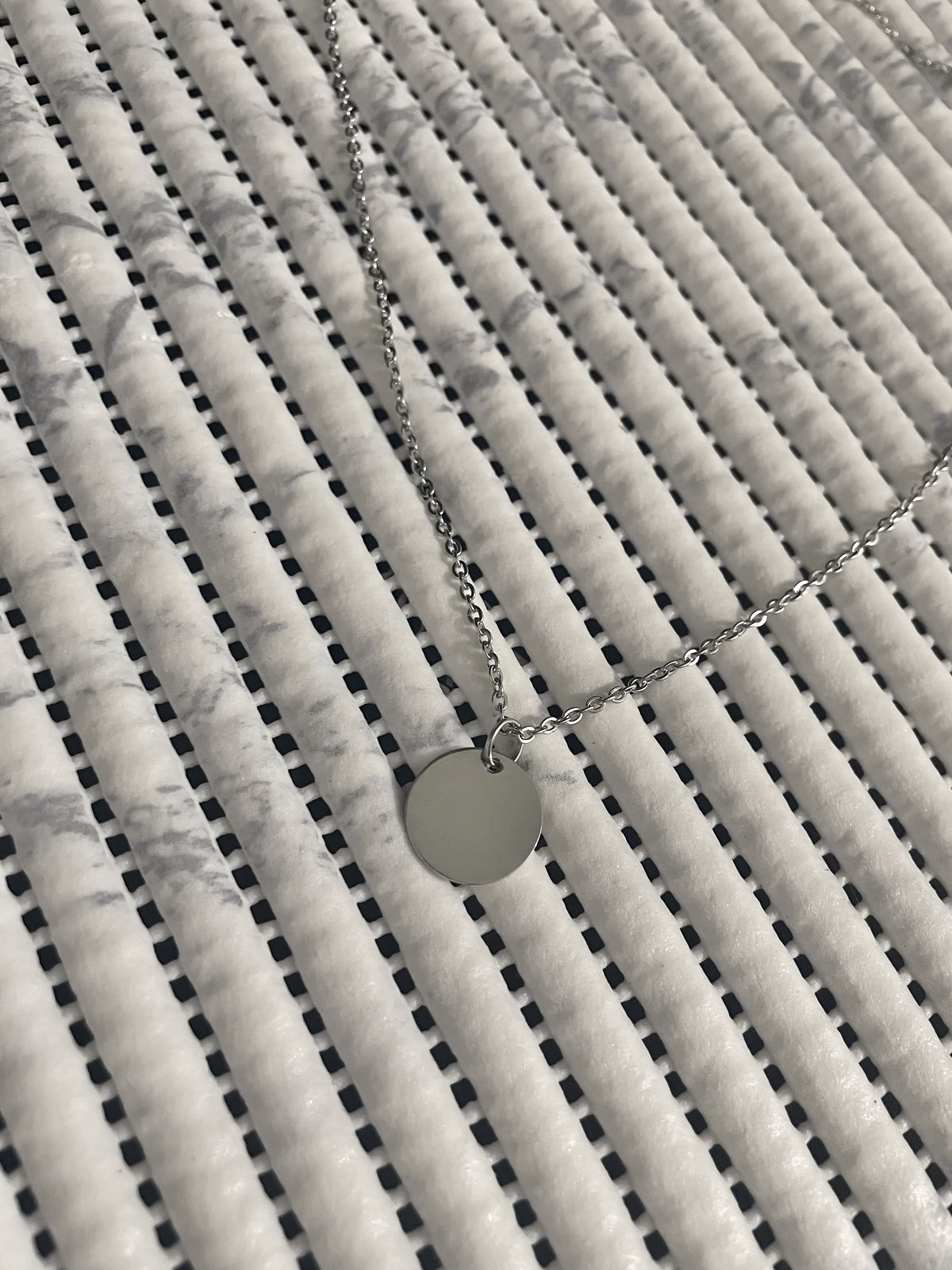 Collar medalla circular